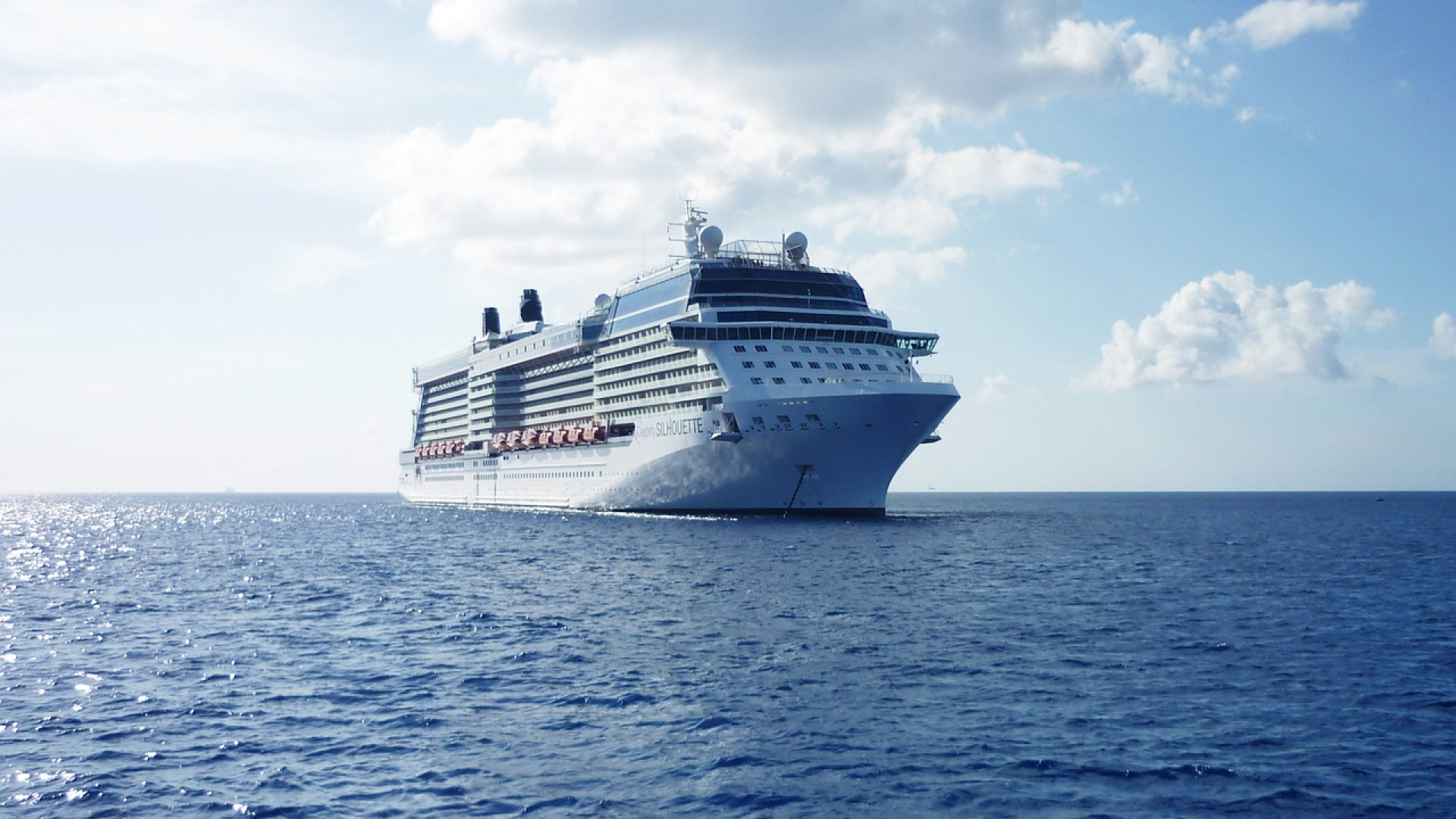 Pourquoi choisir une croisière pour découvrir Dubaï et les Émirats ?