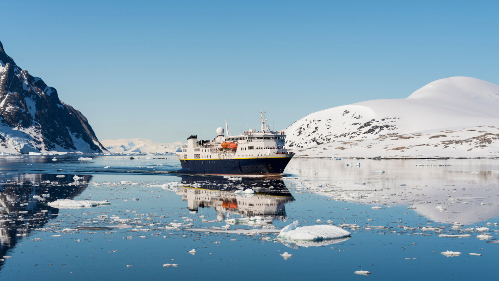Croisières de luxe en Antarctique : découverte des glaciers, faune et raffinement